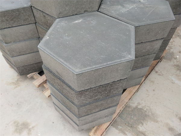 生態(tài)護(hù)坡磚