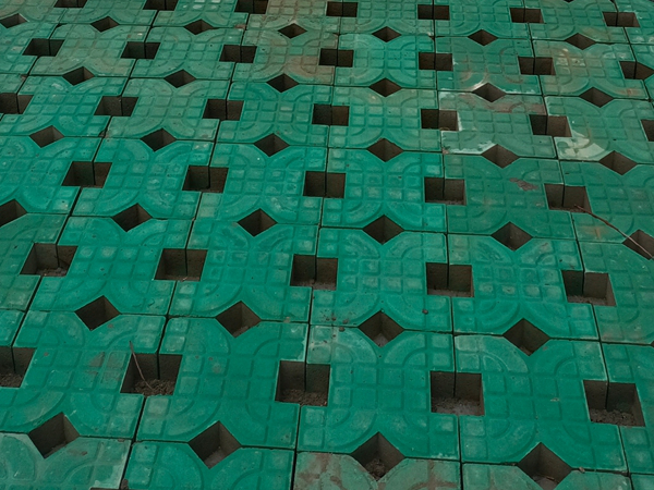 八字植草磚生產(chǎn)